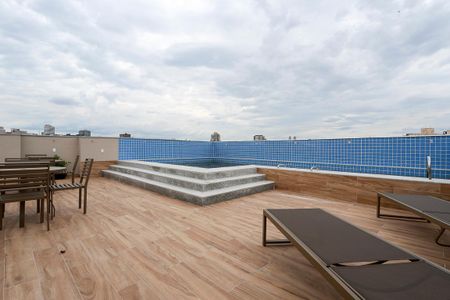 Apartamento à venda com 26m², 1 quarto e sem vagaÁrea comum - Piscina