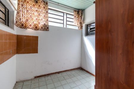 Casa à venda com 250m², 3 quartos e 4 vagas Casa à venda com 250m², 3 quartos e 4 vagasQuarto 2