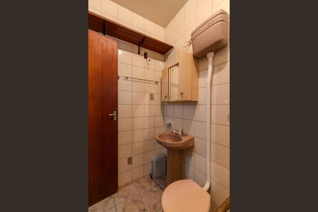 Casa à venda com 250m², 3 quartos e 4 vagas Casa à venda com 250m², 3 quartos e 4 vagasBanheiro da Suíte