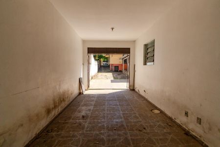 Casa à venda com 250m², 3 quartos e 4 vagas Casa à venda com 250m², 3 quartos e 4 vagasGaragem