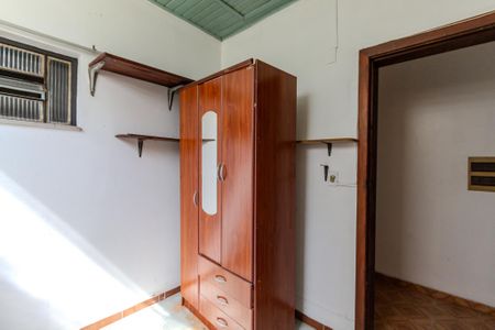 Casa à venda com 250m², 3 quartos e 4 vagas Casa à venda com 250m², 3 quartos e 4 vagasQuarto 2