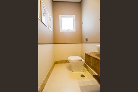 Casa de condomínio para alugar com 672m², 5 quartos e 6 vagasLavabo