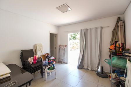 Casa de condomínio para alugar com 672m², 5 quartos e 6 vagasDepósito 2