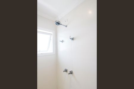 Casa de condomínio para alugar com 672m², 5 quartos e 6 vagasBanheiro da Suíte 3