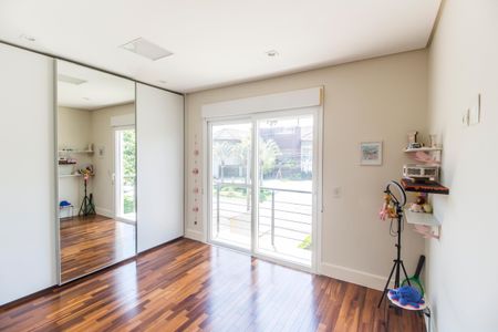 Casa de condomínio para alugar com 672m², 5 quartos e 6 vagasSuíte 2