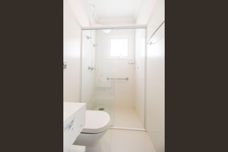 Casa de condomínio para alugar com 672m², 5 quartos e 6 vagasBanheiro da Suíte 4