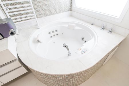 Casa de condomínio para alugar com 672m², 5 quartos e 6 vagasBanheiro da Suíte 1