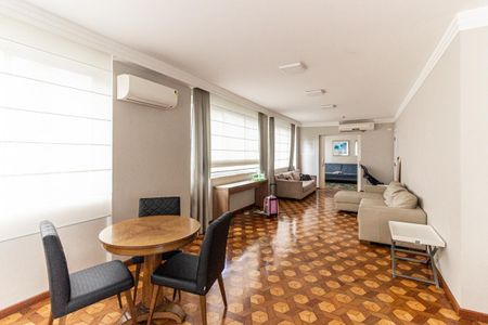 Apartamento à venda com 239m², 5 quartos e 2 vagasSala
