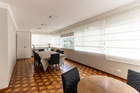 Apartamento à venda com 239m², 5 quartos e 2 vagasSala