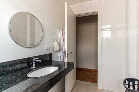 Apartamento à venda com 239m², 5 quartos e 2 vagasBanheiro 2