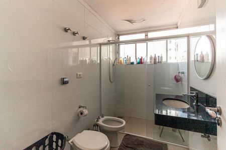 Apartamento à venda com 239m², 5 quartos e 2 vagasBanheiro 2
