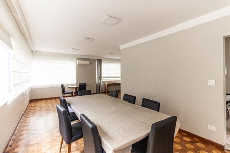 Apartamento à venda com 239m², 5 quartos e 2 vagasSala