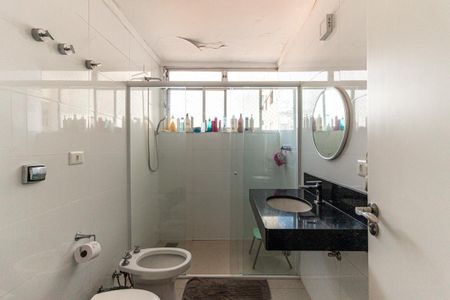 Apartamento à venda com 239m², 5 quartos e 2 vagasBanheiro 2