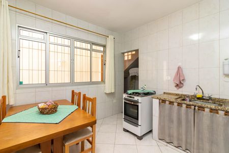 Casa para alugar com 129m², 2 quartos e 2 vagasCozinha