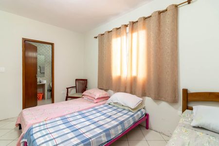 Casa para alugar com 129m², 2 quartos e 2 vagasSuíte