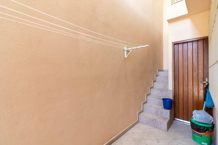 Casa para alugar com 129m², 2 quartos e 2 vagasQuintal