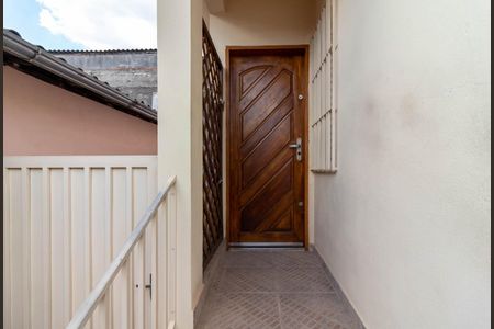 Casa para alugar com 129m², 2 quartos e 2 vagasCorredor de Entrada