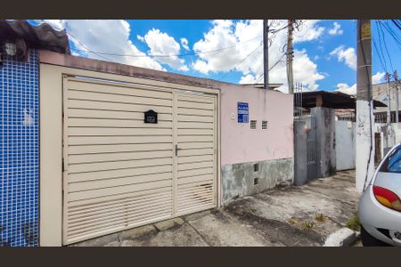 Casa para alugar com 129m², 2 quartos e 2 vagasFachada e Placa