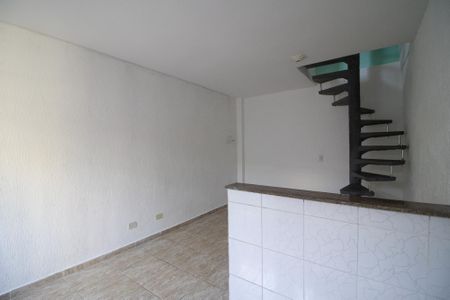 Casa para alugar com 45m², 1 quarto e sem vagaSala e Cozinha
