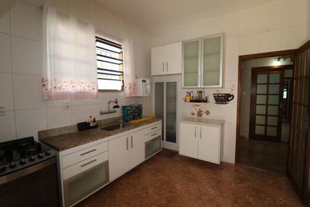 Casa para alugar com 135m², 3 quartos e 4 vagasCozinha