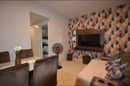 Apartamento para alugar com 69m², 2 quartos e sem vagaSala