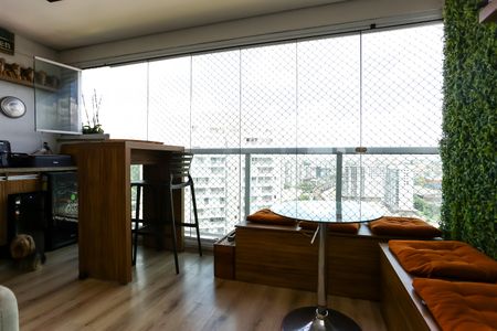 Apartamento à venda com 72m², 3 quartos e 2 vagas Apartamento à venda com 72m², 3 quartos e 2 vagasVaranda