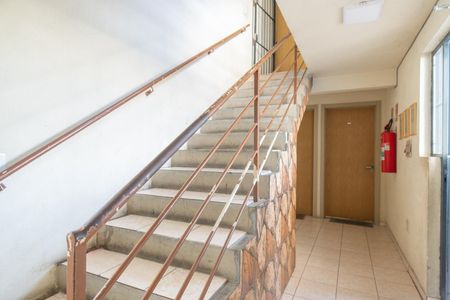 Apartamento à venda com 38m², 2 quartos e 1 vaga Apartamento à venda com 38m², 2 quartos e 1 vagaEscadas