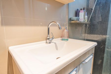 Apartamento à venda com 38m², 2 quartos e 1 vaga Apartamento à venda com 38m², 2 quartos e 1 vagaBanheiro