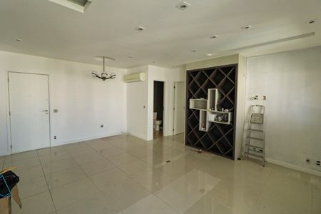 Apartamento para alugar com 116m², 2 quartos e 2 vagasSala