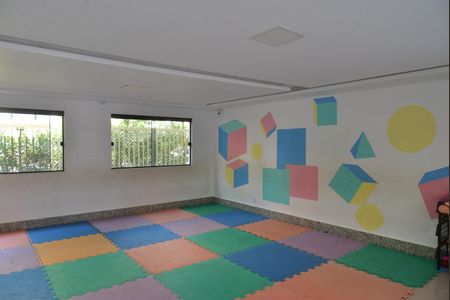 Apartamento para alugar com 50m², 2 quartos e 2 vagasÁrea comum - Brinquedoteca