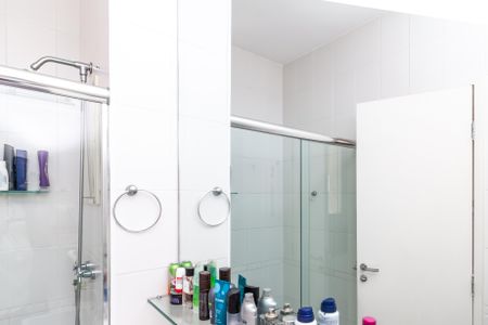 Apartamento para alugar com 264m², 3 quartos e 3 vagasBanheiro da Suíte 1