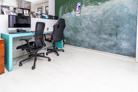 Apartamento para alugar com 264m², 3 quartos e 3 vagasSuíte 1 Escritório