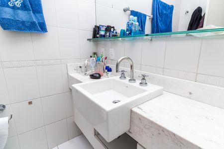 Apartamento para alugar com 264m², 3 quartos e 3 vagasBanheiro da Suíte 2