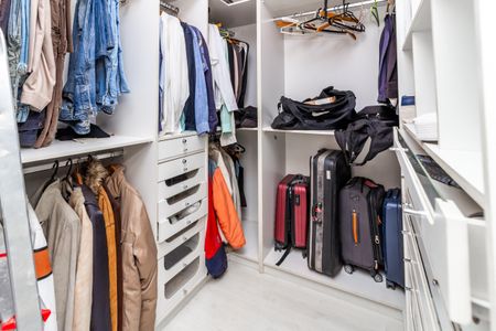 Apartamento para alugar com 264m², 3 quartos e 3 vagasCloset da suíte 2