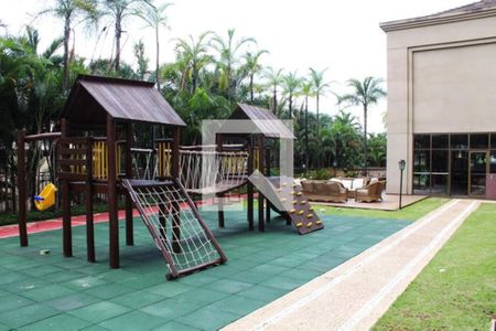 Apartamento para alugar com 264m², 3 quartos e 3 vagasÁrea comum - Playground