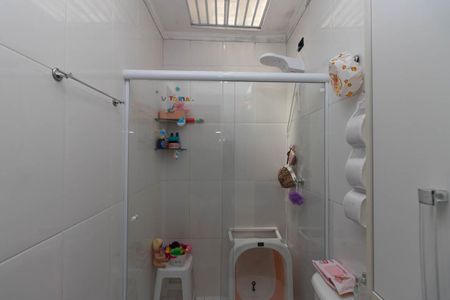 Casa de condomínio à venda com 90m², 3 quartos e 2 vagasBanheiro Social