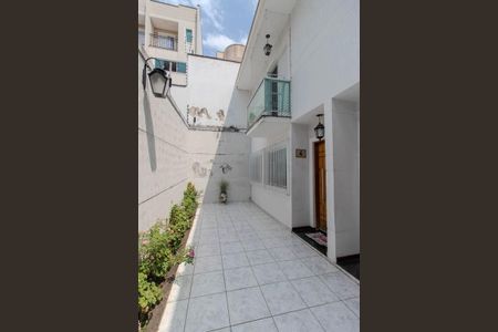 Casa de condomínio à venda com 90m², 3 quartos e 2 vagasEntrada