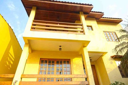 Casa à venda com 245m², 4 quartos e 6 vagasFrente da Casa