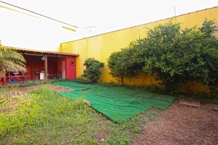 Casa à venda com 245m², 4 quartos e 6 vagasQuintal