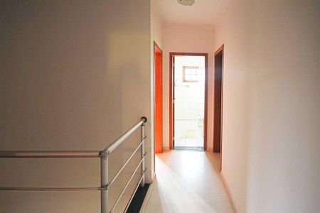 Casa à venda com 245m², 4 quartos e 6 vagasCorredor dos Quartos