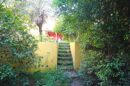 Casa à venda com 245m², 4 quartos e 6 vagasQuintal