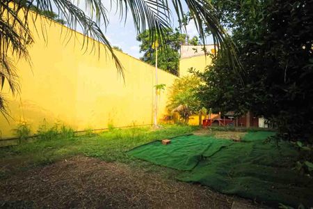 Casa à venda com 245m², 4 quartos e 6 vagasQuintal