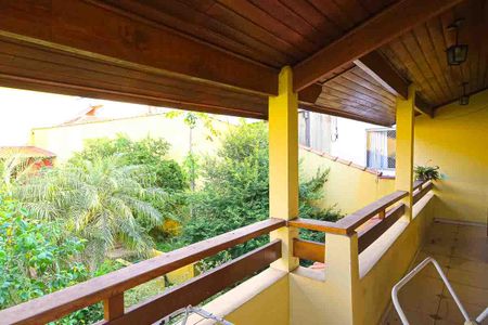 Casa à venda com 245m², 4 quartos e 6 vagasVaranda