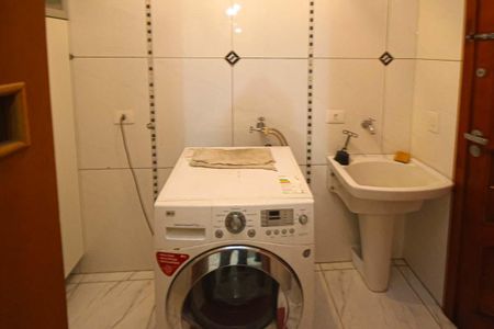 Casa à venda com 245m², 4 quartos e 6 vagasÁrea de Serviço