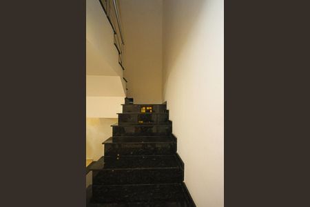 Casa à venda com 245m², 4 quartos e 6 vagasescada