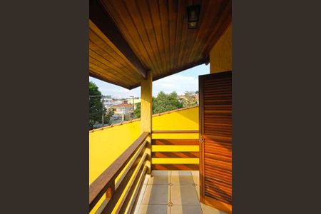 Casa à venda com 245m², 4 quartos e 6 vagasVaranda