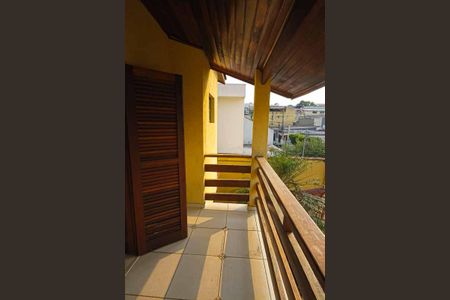 Casa à venda com 245m², 4 quartos e 6 vagasVaranda