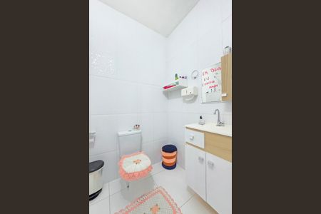 Casa para alugar com 100m², 2 quartos e 5 vagasBanheiro da Suíte 1