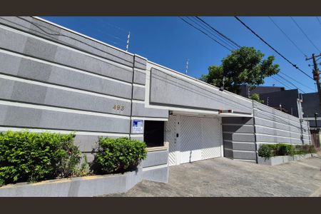 Casa de condomínio à venda com 131m², 3 quartos e 2 vagasFachada e placa