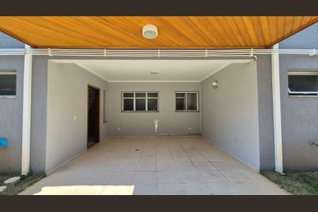 Casa de condomínio à venda com 131m², 3 quartos e 2 vagasGaragem